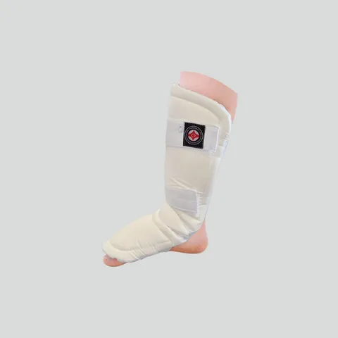 Reinforced shin protection WHITE